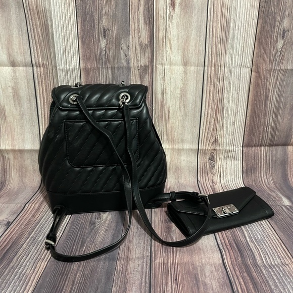 Michael Kors Backpack & Wallet Black - Picture 5 of 10